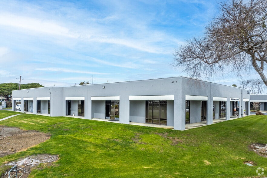 More Photos Of 3583 Investment Blvd, Hayward Unknown For Lease