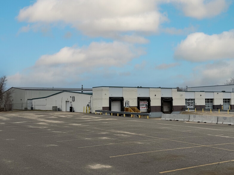 More Photos Of 1200 E US Highway 169, Grand Rapids Industrial For Lease