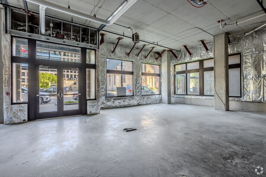 More Photos Of 265 E State St, Columbus Apartments For Lease