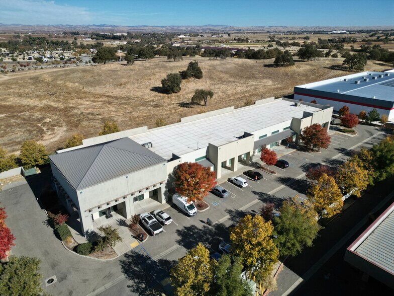More Photos Of 2758 Danley Ct, Paso Robles Warehouse For Lease