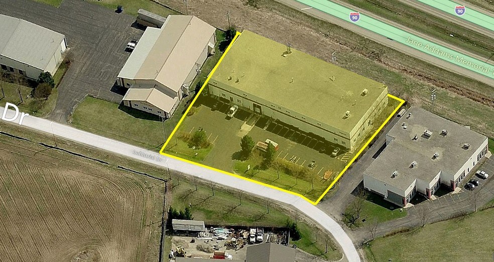 More Photos Of 114-120 Industrial Dr, Gilberts Warehouse For Lease