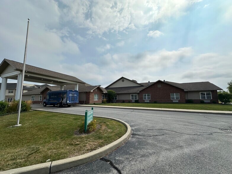 More Photos Of 300-330 W 89th St, Merrillville Medical For Lease