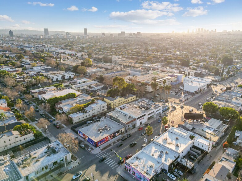 More Photos Of 6900 Melrose Ave, Los Angeles General Retail For Lease