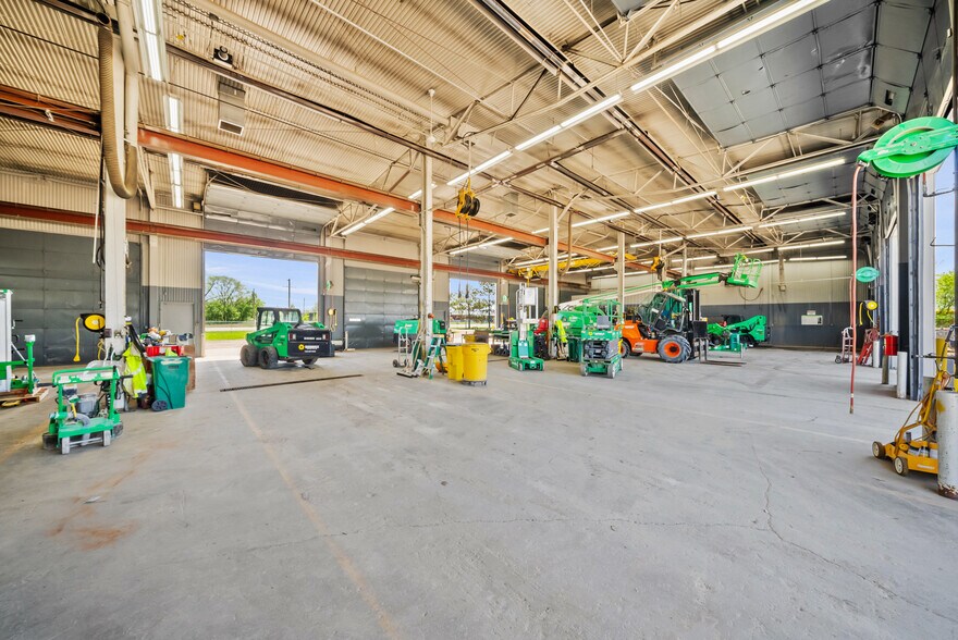 More Photos Of 15125 S Robert Trl, Rosemount Service For Sale