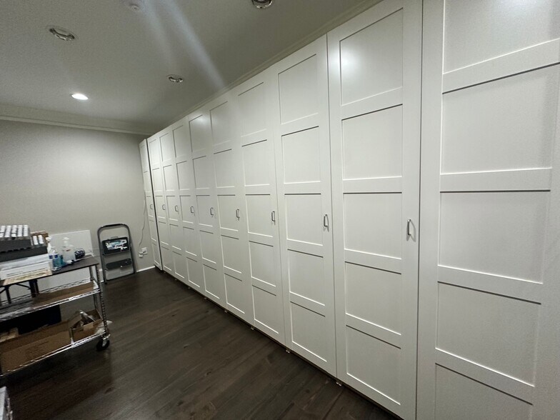More Photos Of 5920 Odell St, Cumming Office For Sale
