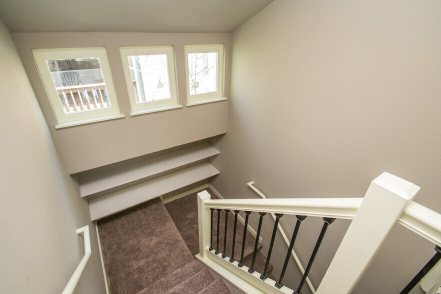 More Photos Of 1806 17th St, Boulder Apartments For Sale