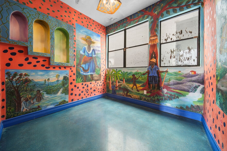 More Photos Of 819 5th St, Miami Beach Freestanding For Sale