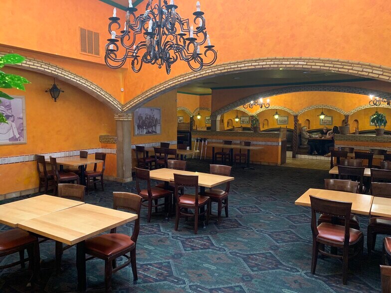 More Photos Of 2490 Fair St, Chico Restaurant For Lease