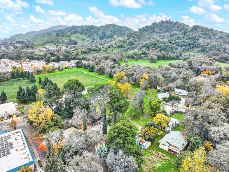 More Photos Of 300-316 Butcher Rd, Vacaville Land For Sale