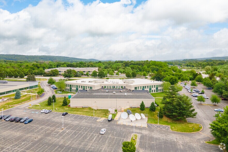 More Photos Of 2476 Swedesford Rd, Malvern Unknown For Lease