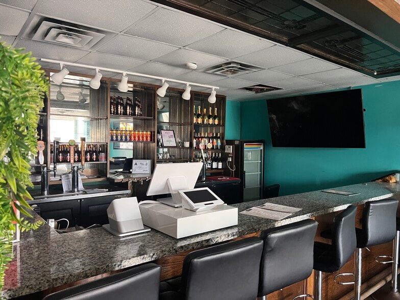 More Photos Of 1720 US Highway 1 S, Southern Pines Restaurant For Lease