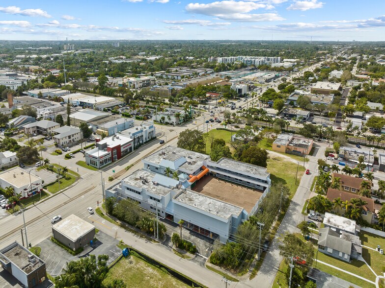 More Photos Of 1299 E Oakland Park Blvd, Oakland Park Office For Sale