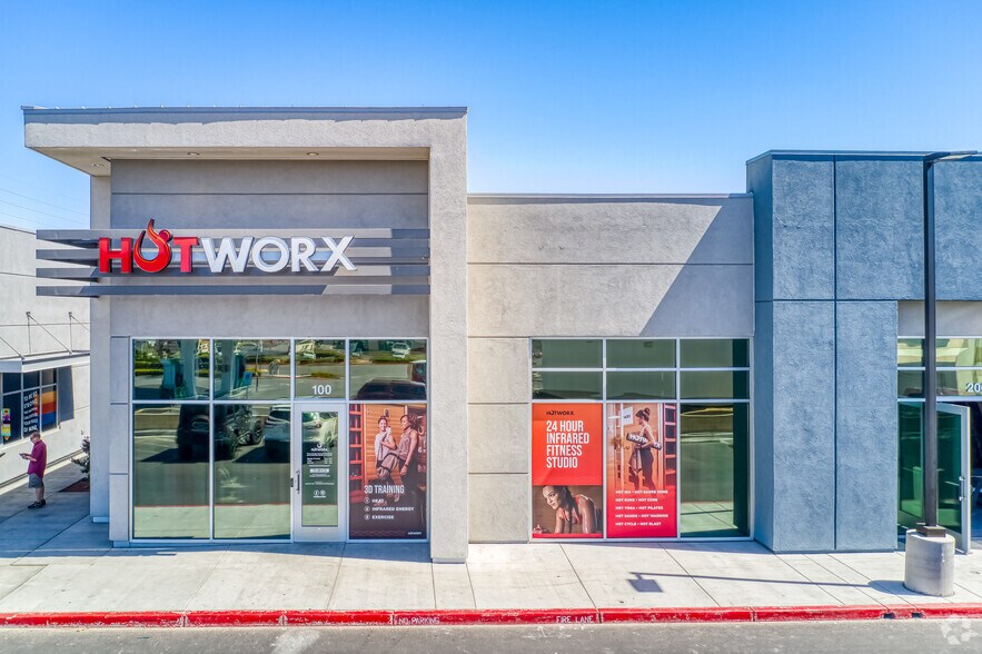 More Photos Of 8810 S Eastern Ave, Las Vegas Freestanding For Sale