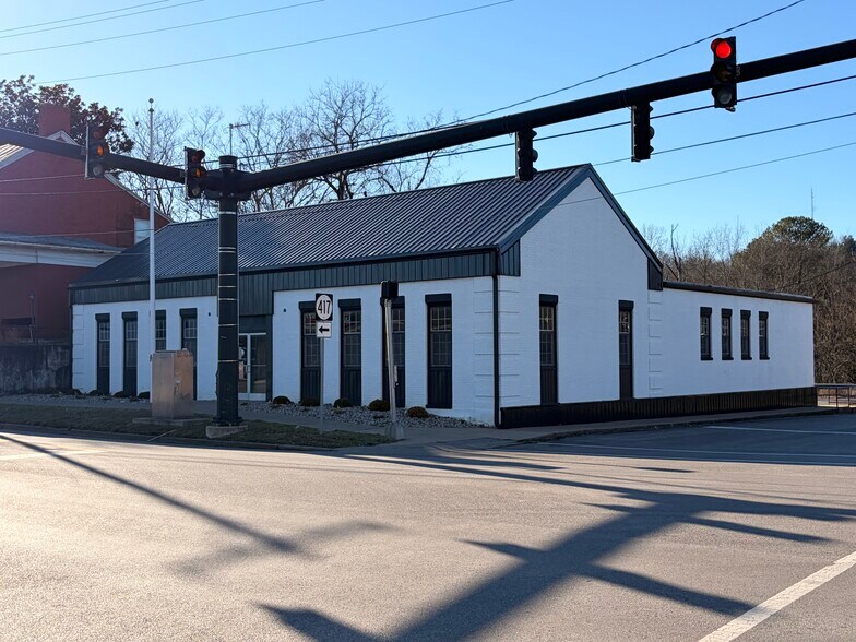 Primary Photo Of 201 S Main St, Greensburg Post Office For Sale