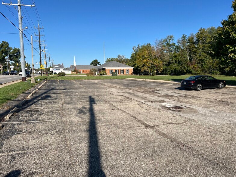 More Photos Of 872 Ohio Pike, Cincinnati Medical For Sale