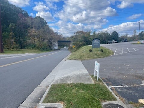 More Photos Of 5100 Bernard Dr, Roanoke Medical For Sale