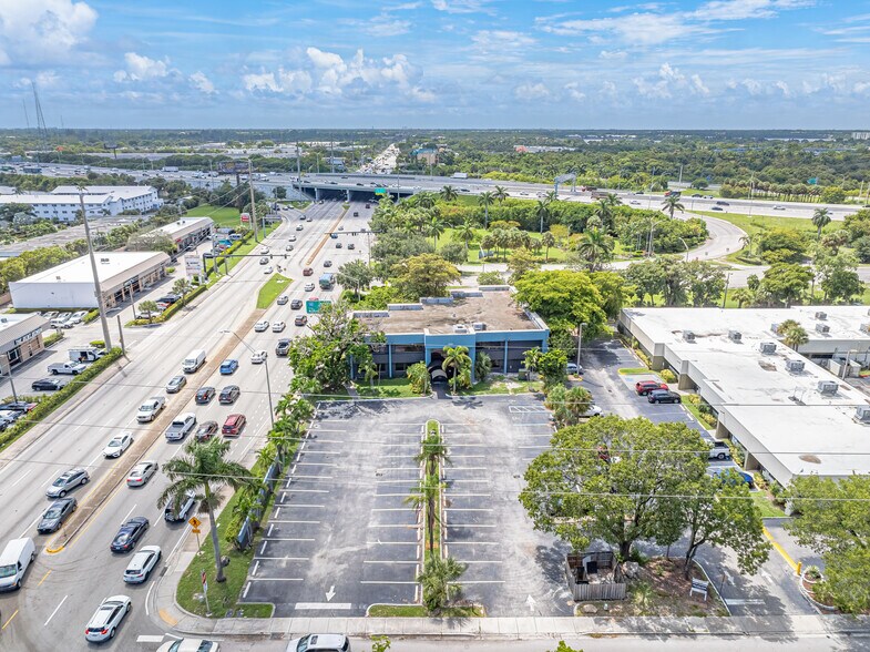 More Photos Of 1061 W Oakland Park Blvd, Oakland Park Medical For Sale