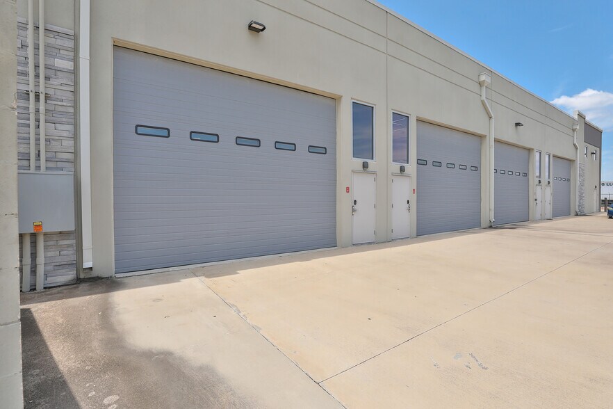 More Photos Of 1435 FM 1463 Rd, Katy Sports And Entertainment For Sale