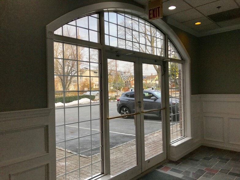 More Photos Of 6 Prospect St, Midland Park Office For Lease