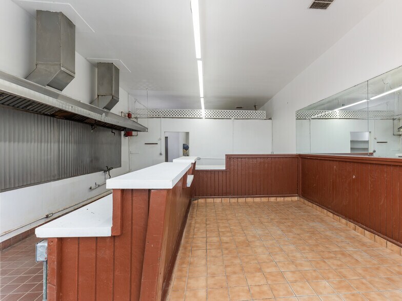 More Photos Of 202-204 E Imperial Ave, El Segundo Storefront For Lease