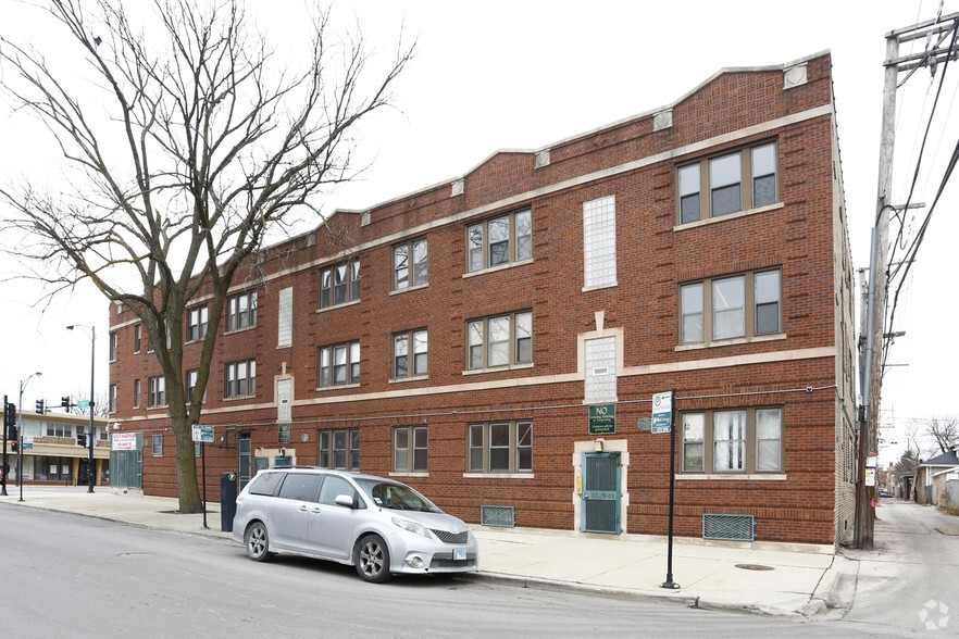 More Photos Of 2555 W 63rd St, Chicago Apartments For Lease