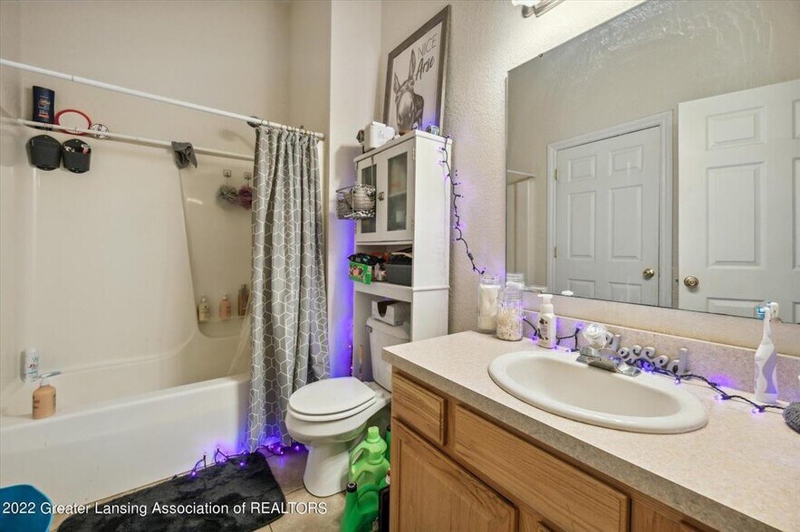 More Photos Of 335 Horatio St, Charlotte Apartments For Sale