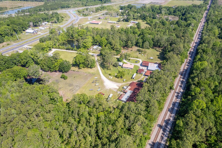 More Photos Of 2856 NE 187th St, Starke Manufacturing For Sale