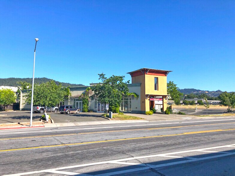 More Photos Of 421 S Cloverdale Blvd, Cloverdale Freestanding For Sale