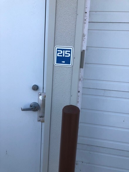 More Photos Of 3656 Stagecoach Rd, Longmont Warehouse For Lease