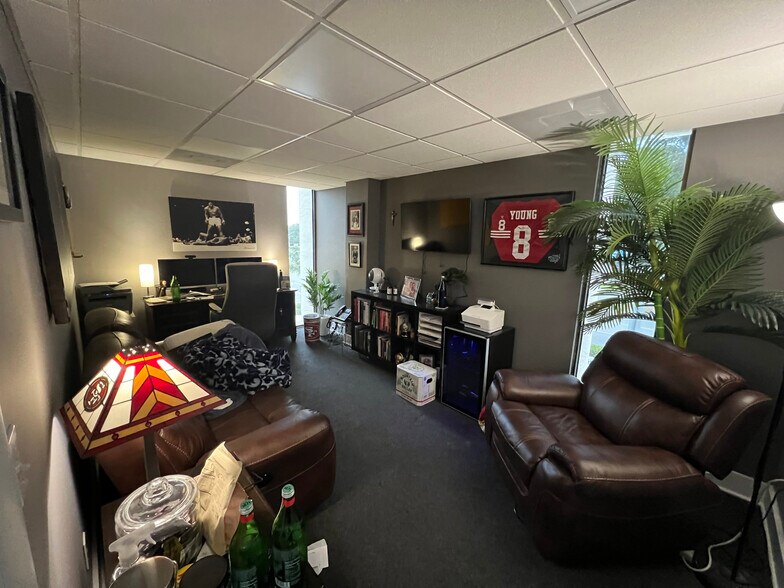 More Photos Of 5353 N Federal Hwy, Fort Lauderdale Medical For Lease