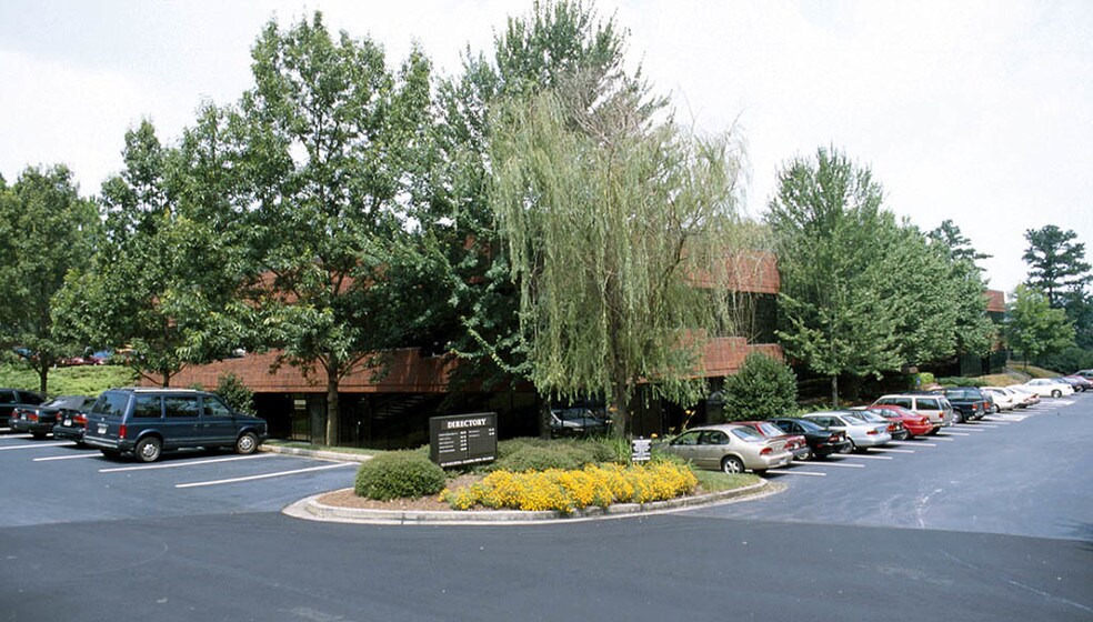 More Photos Of 1688 Phoenix Pky, College Park Unknown For Lease