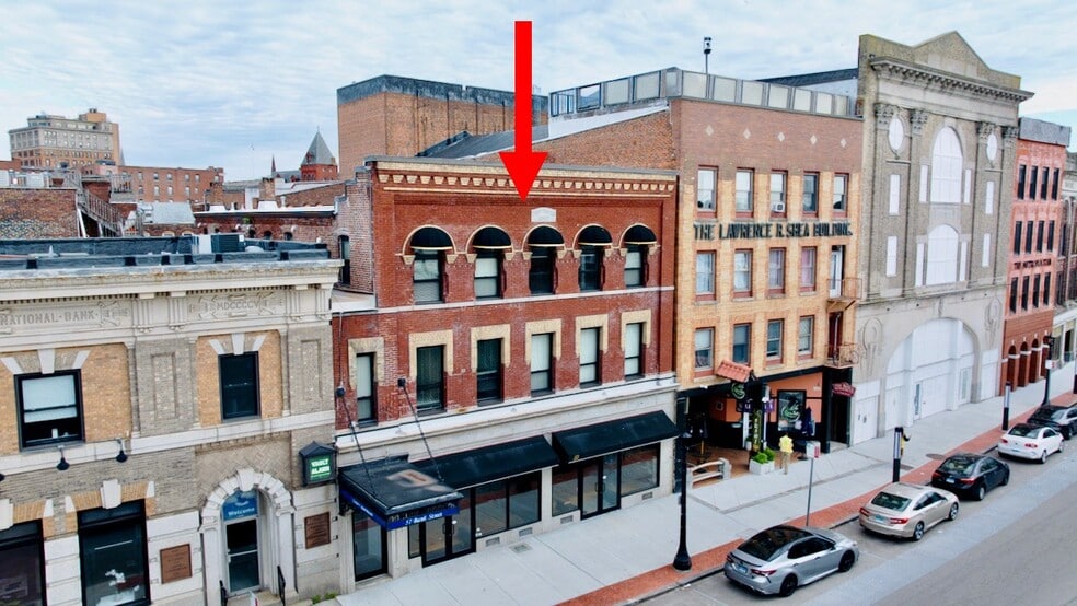 Primary Photo Of 53-57 Bank St, New London Apartments For Sale
