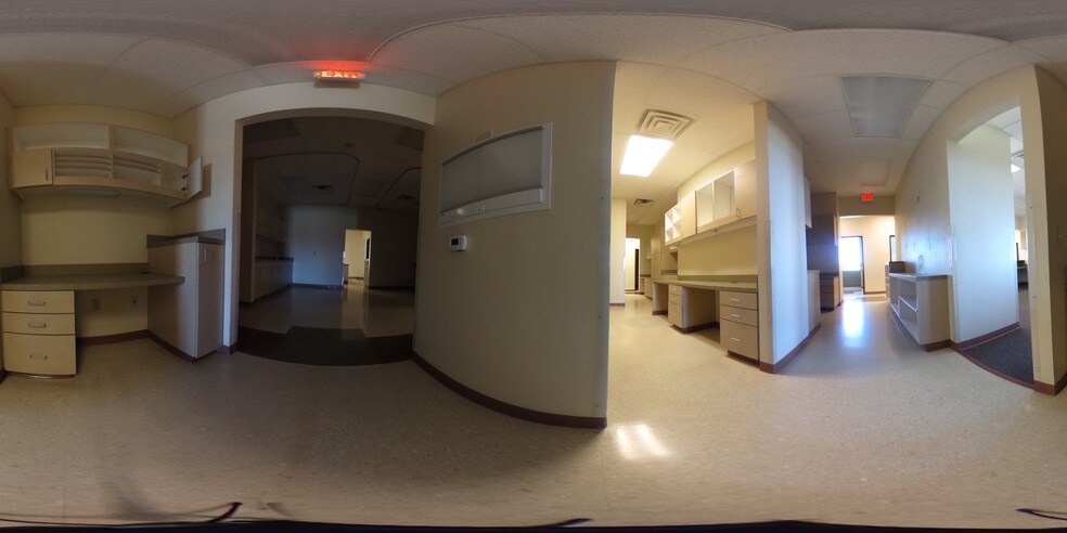 More Photos Of 7145 N George Bush Hwy, Garland Office For Sale
