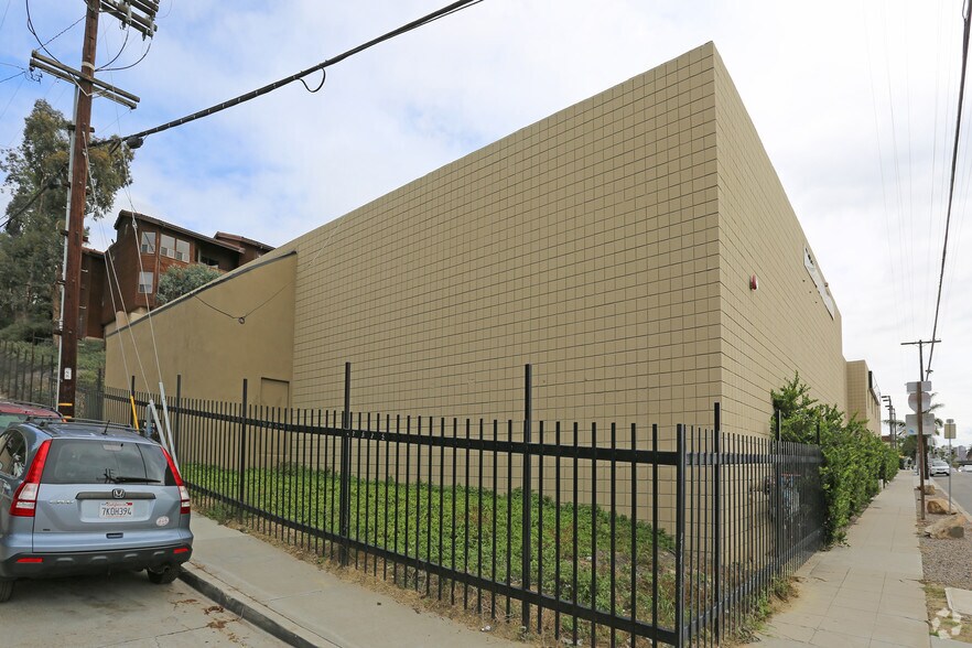 More Photos Of 3443 India St, San Diego Warehouse For Lease
