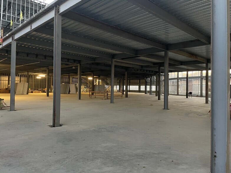 More Photos Of 2 Clarke Dr, Cranbury Research And Development For Lease