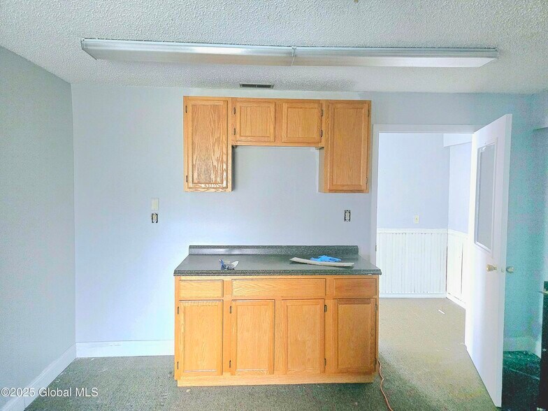 More Photos Of 1904 Broadway, Watervliet Auto Dealership For Sale