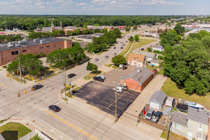 More Photos Of 34655 E Michigan Ave, Wayne Auto Repair For Sale