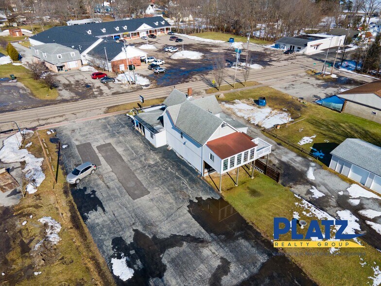 More Photos Of 17679 Mahoning Ave, Lake Milton Restaurant For Sale