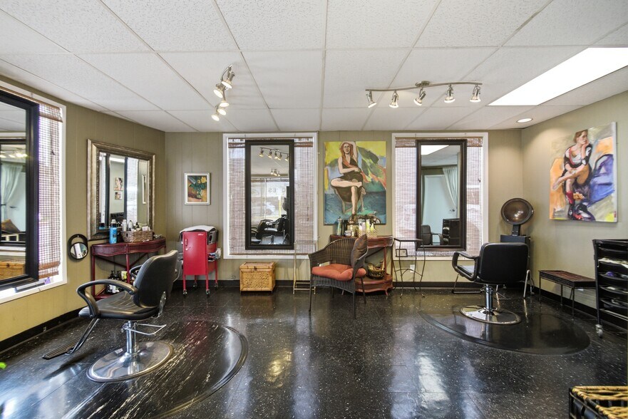 More Photos Of 13122 W Washington Blvd, Los Angeles Freestanding For Sale