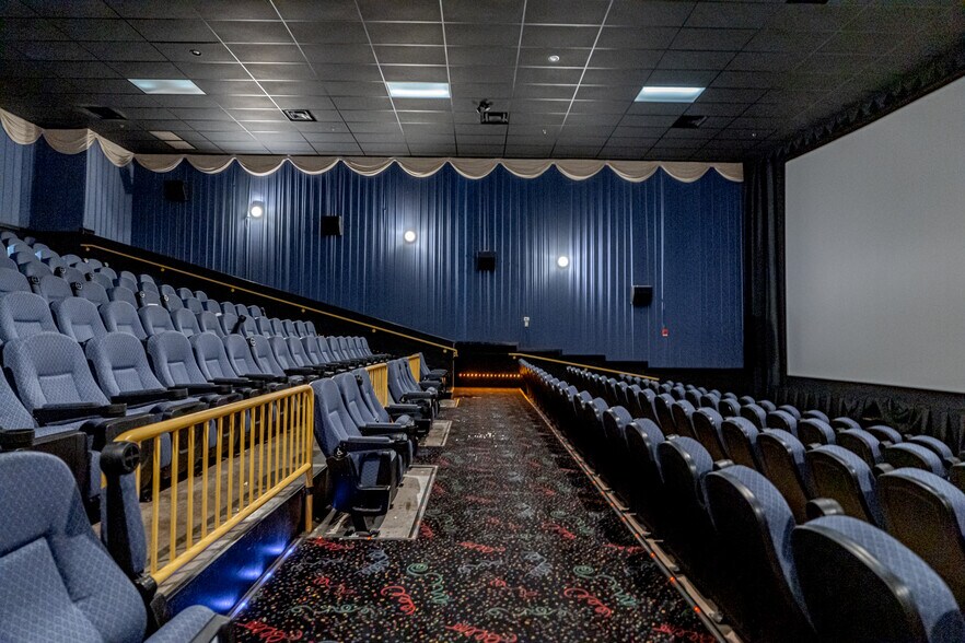 More Photos Of 250 Breighton Cir, Shelbyville Movie Theatre For Sale