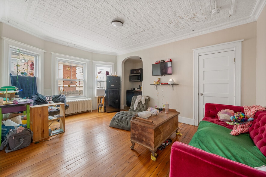 More Photos Of 21 Main St, Kingston Apartments For Sale