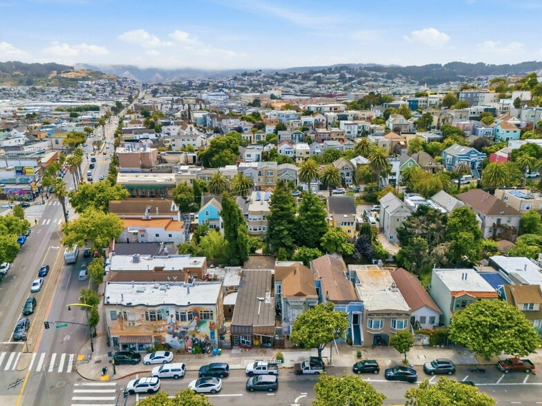 More Photos Of 1609-1611 Palou ave, San Francisco Storefront Retail Office For Sale