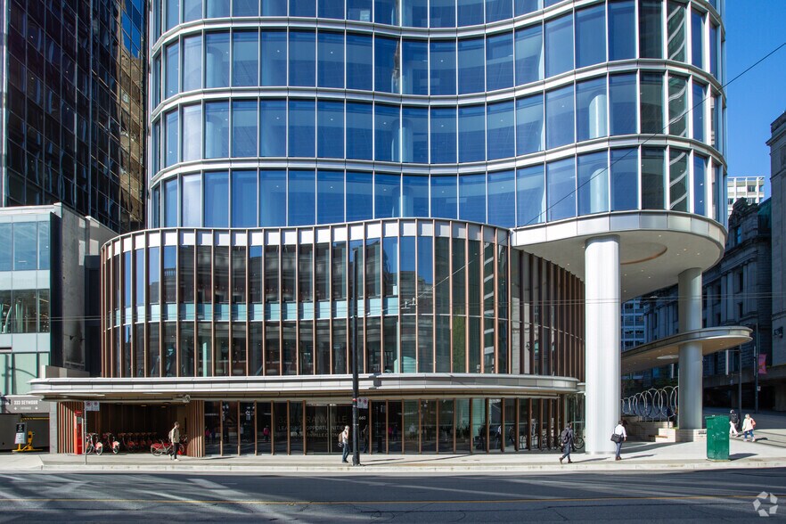 More Photos Of 320 Granville St, Vancouver Office For Sale