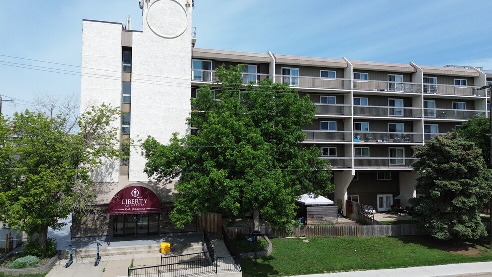 More Photos Of 9342 103rd Ave NW, Edmonton Apartments For Sale