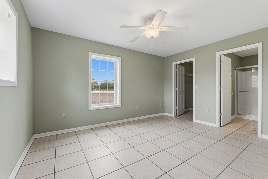 More Photos Of 9317 S Johnstown-Alexandria Rd, Johnstown Horse Stables For Sale