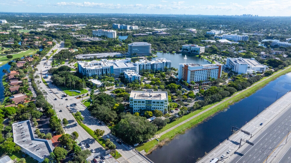 More Photos Of 1250 S Pine Island Rd, Plantation Office For Lease