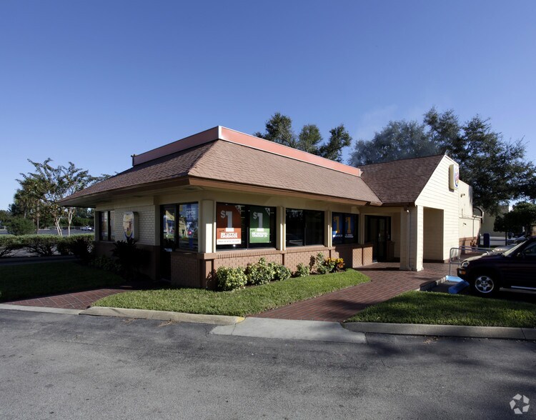 More Photos Of 2413 Enterprise Rd, Orange City Unknown For Lease