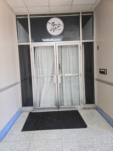 More Photos Of 4184 Seneca St, West Seneca Storefront Retail Office For Lease