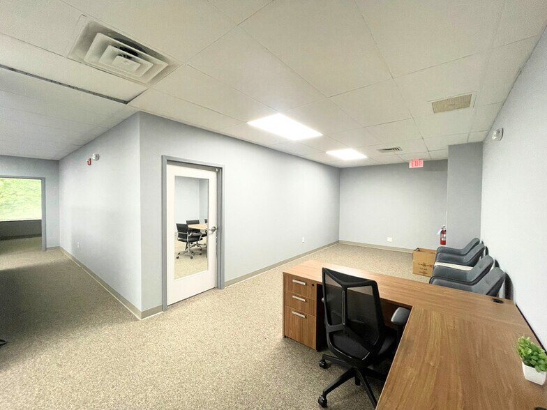 More Photos Of 2500 McClellan Ave, Pennsauken Office For Lease