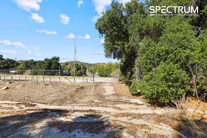 More Photos Of 23642 Pine St, Santa Clarita Land For Sale